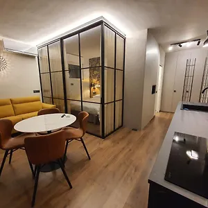 Apartment Porta Romana Gold, Milan