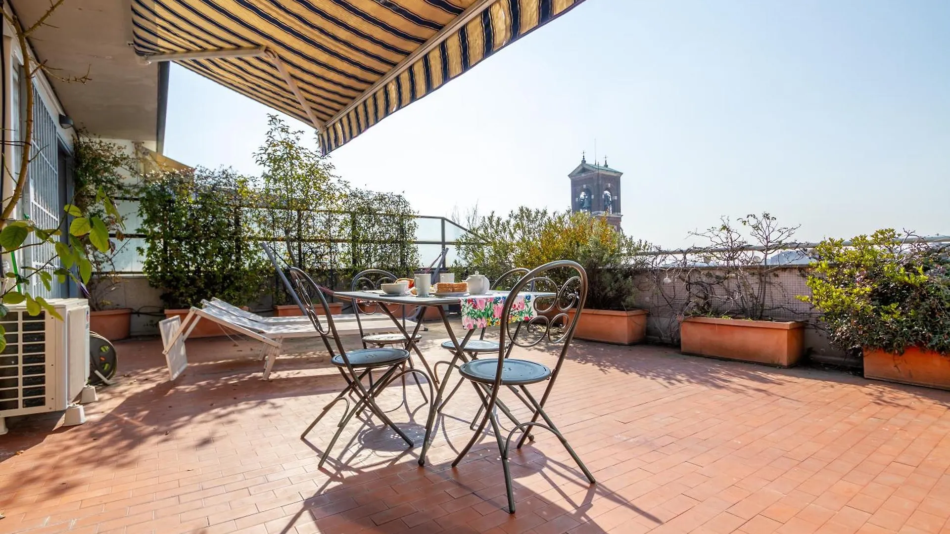 Контакты Attico Con Terrazzo Navigli Bocconi - Navigliapartments