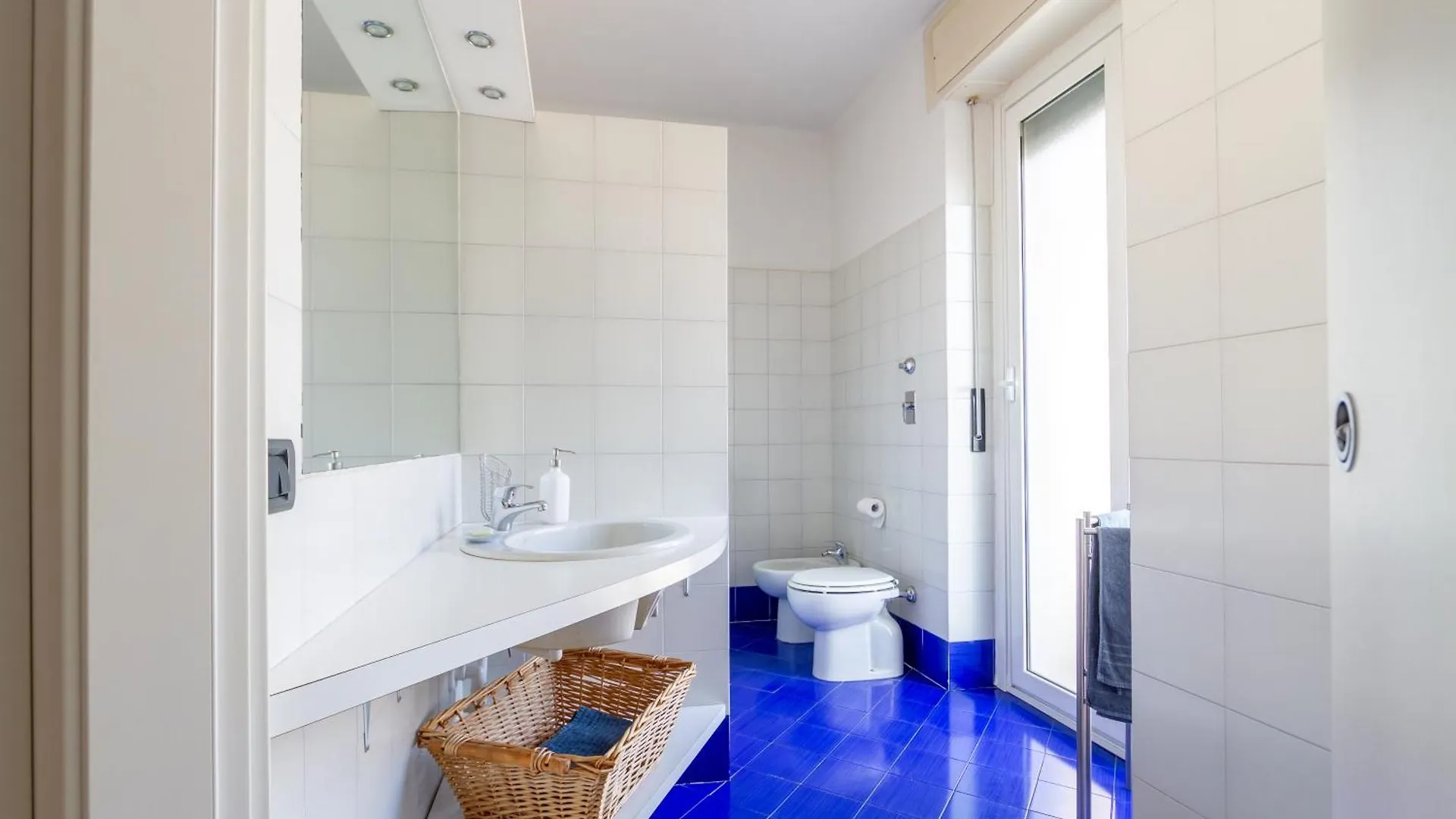 Attico Con Terrazzo Navigli Bocconi - Navigliapartments Милан